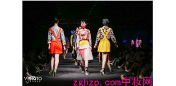 膜法遇见艺术咖，让关爱成就更美的时尚